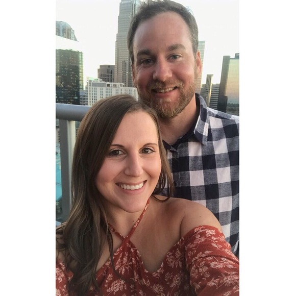 Meet your Posher, Sondra - Picture 1 of 1